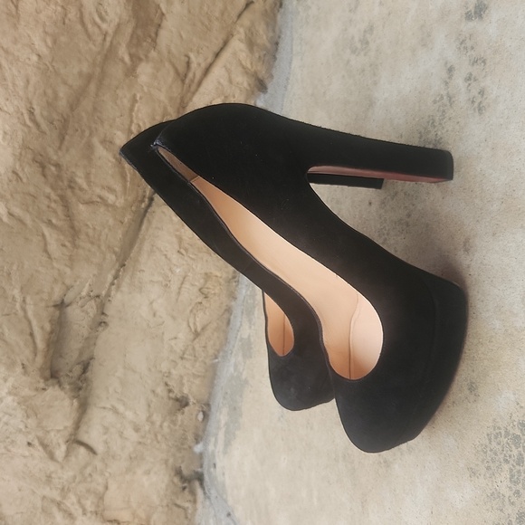 Christian Louboutin Bibi 140mm Platform High Heels with Platform in Black Suede - Picture 7 of 14